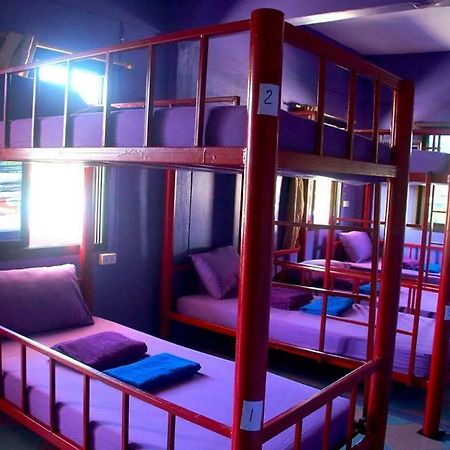 Above & Beyond Hostel Ban Tai Exterior foto