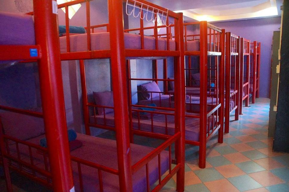 Above & Beyond Hostel Ban Tai Exterior foto