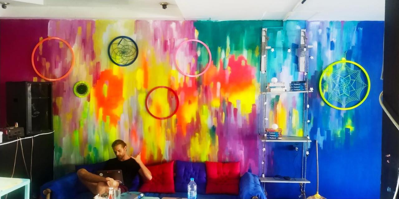 Above & Beyond Hostel Ban Tai Exterior foto